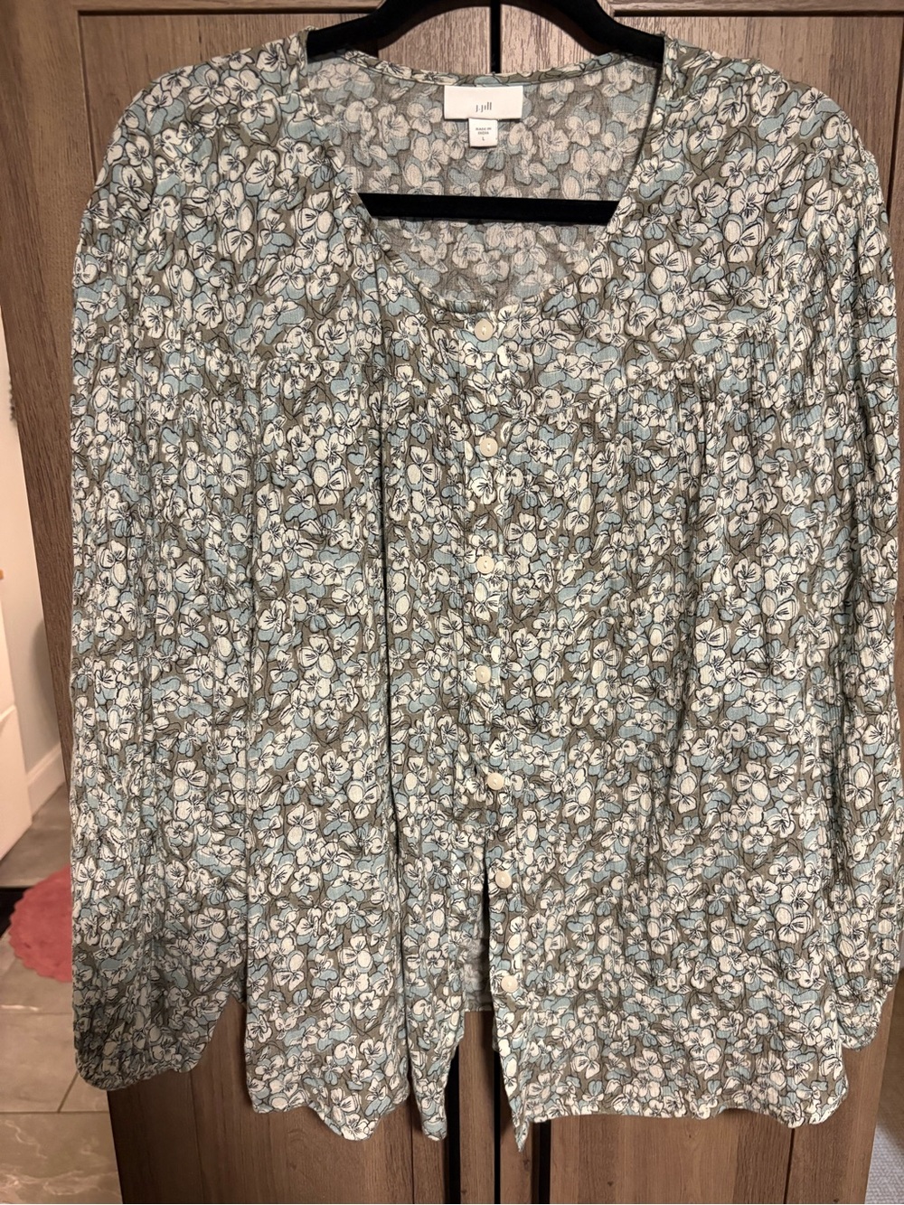 H&M Blue and Cream Floral Peasant Blouse